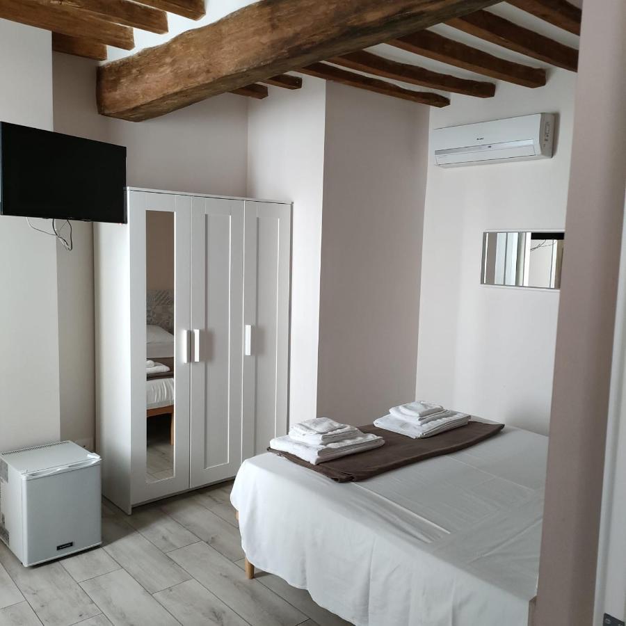 Residenza Borgo Guazzo Hotel Parma Eksteriør billede